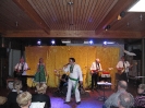 Allein oder mit Band : Elvis forever